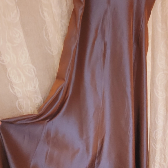 Evening gown - Picture 4 of 12